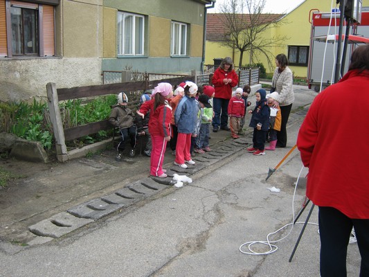 Dopoledne u hasičů 112.JPG