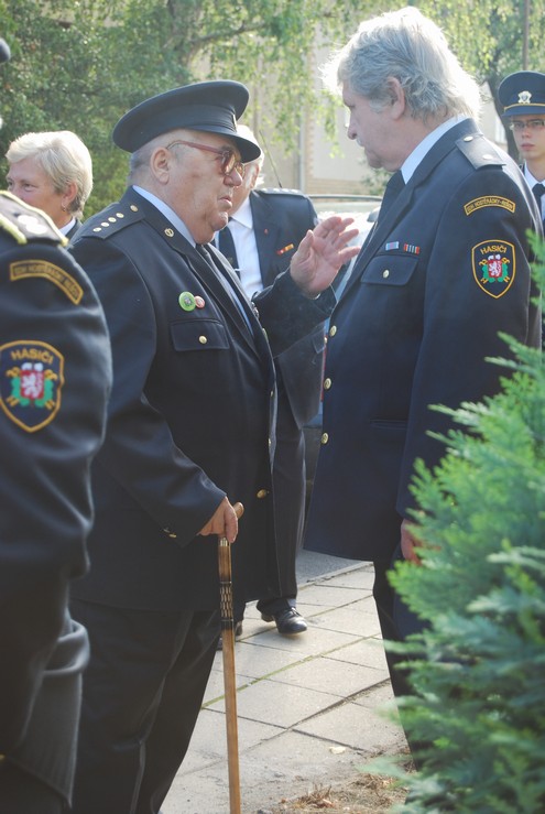 Pohřeb p.Holoubek_ Vážany (14)