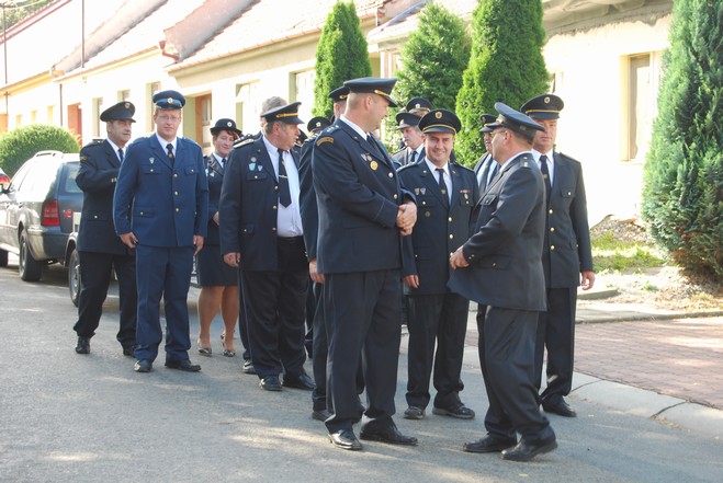 Pohřeb p.Holoubek_ Vážany (17)