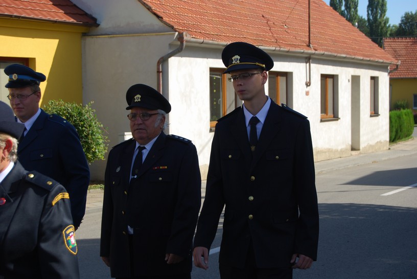 Pohřeb p.Holoubek_ Vážany (29)